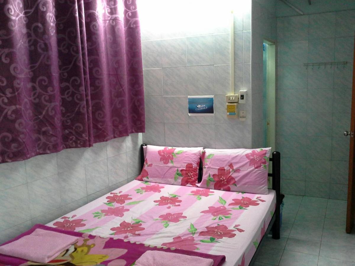 นิว เซนทรัล เกสต์เฮ้าส์ Hotel กรุงเทพมหานคร ภายนอก รูปภาพ