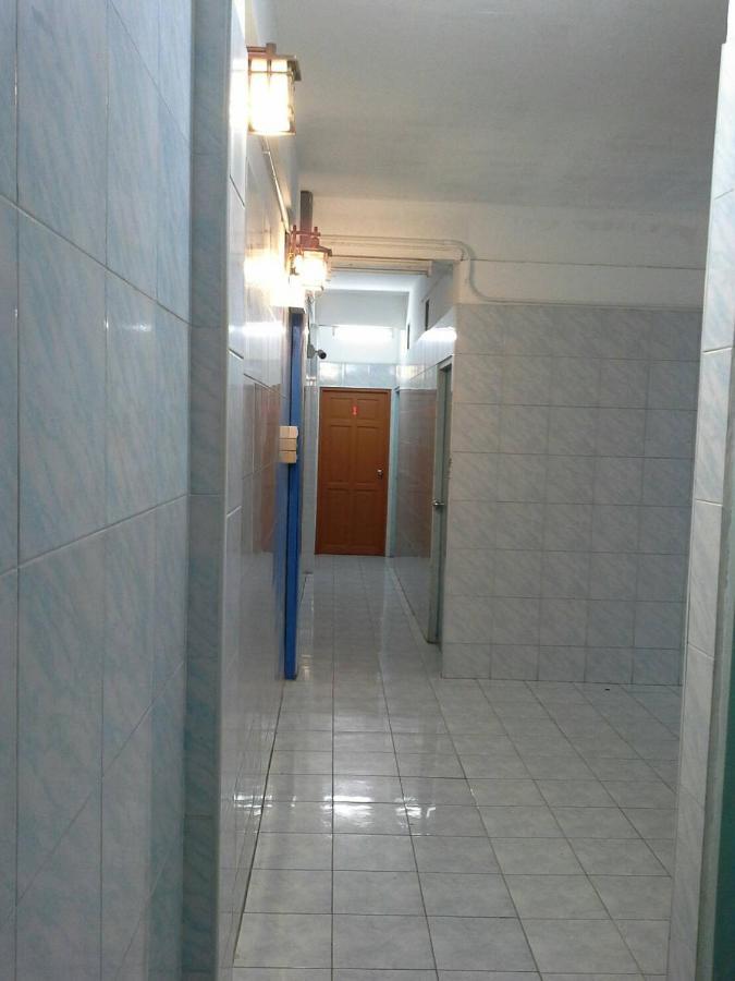 นิว เซนทรัล เกสต์เฮ้าส์ Hotel กรุงเทพมหานคร ภายนอก รูปภาพ