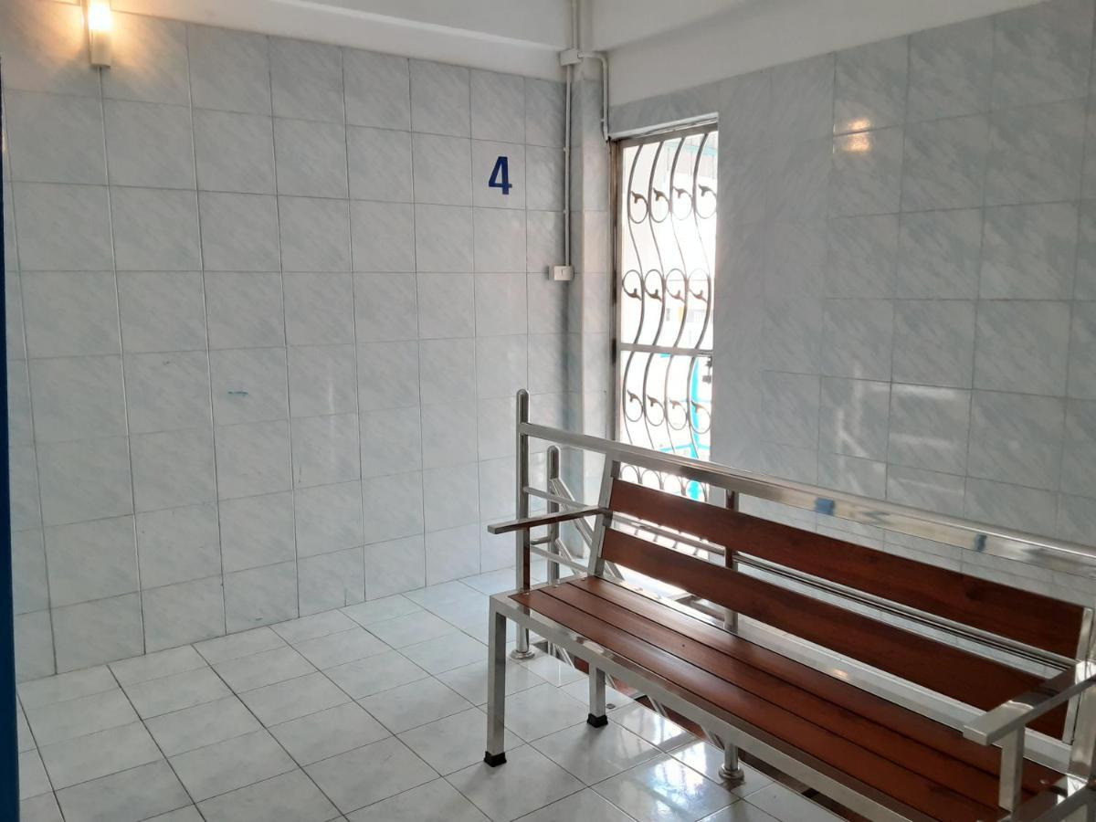 นิว เซนทรัล เกสต์เฮ้าส์ Hotel กรุงเทพมหานคร ภายนอก รูปภาพ