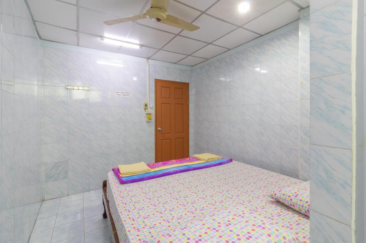 นิว เซนทรัล เกสต์เฮ้าส์ Hotel กรุงเทพมหานคร ภายนอก รูปภาพ