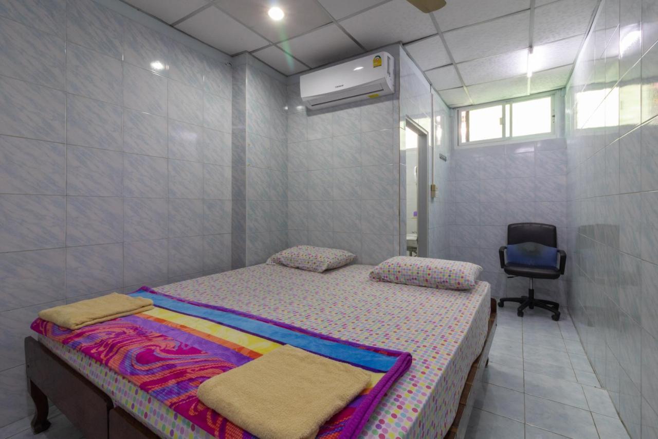 นิว เซนทรัล เกสต์เฮ้าส์ Hotel กรุงเทพมหานคร ภายนอก รูปภาพ